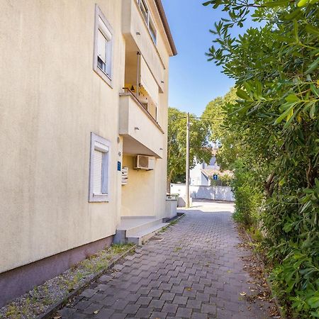Apartment Stellina Štinjan Eksteriør billede